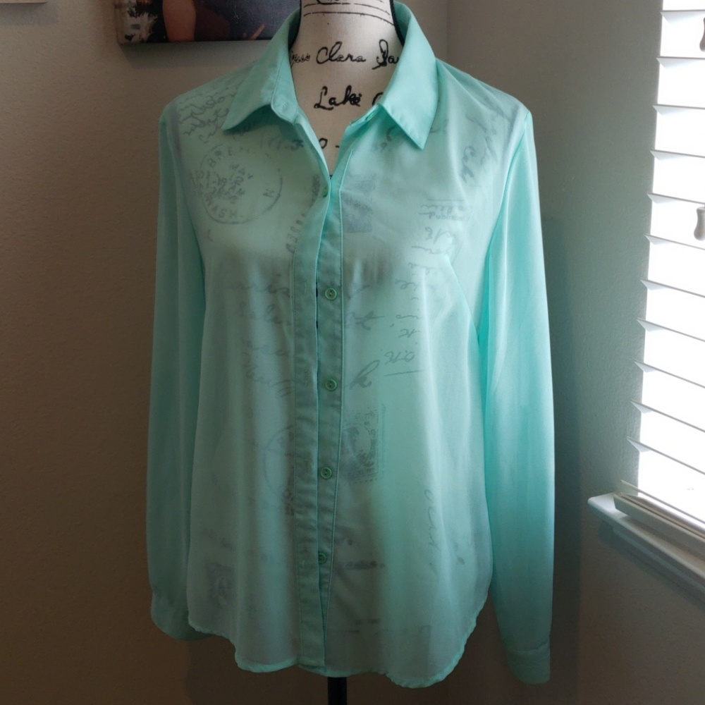 Mint/sea foam long sleeve top